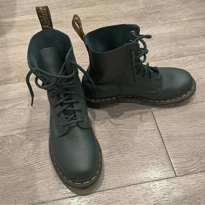 Dr Martens green boots size 7